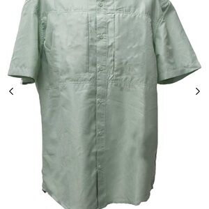 Green Casual Button Down Shirt with Short Sleeves